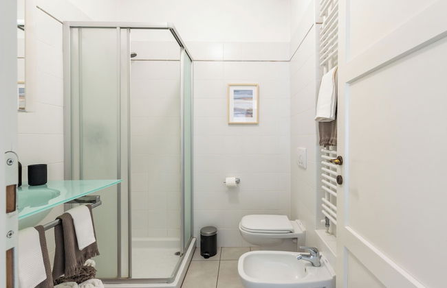 Lake View Terrace Apartment by Rent all Como - Photo 22