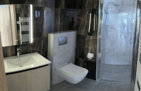 Garden and Sea - Photo 3