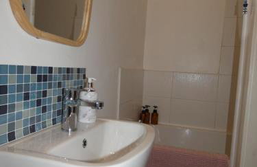 The Hideaway Holmfirth - Photo 11