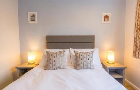 Sully's Cove, stylish apartment near Southwold Pier - Foto 19