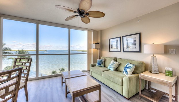 Southern Comfort - Updated Waterfront Condo - Foto 4, Habitación