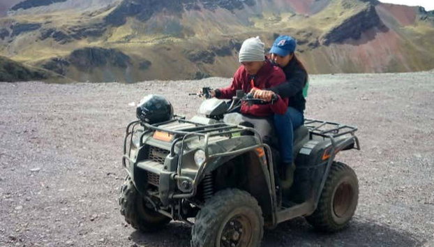 Tour della Montagna Arcobaleno in quad - Foto 5, Escursione in quad alla Montagna Arcobaleno