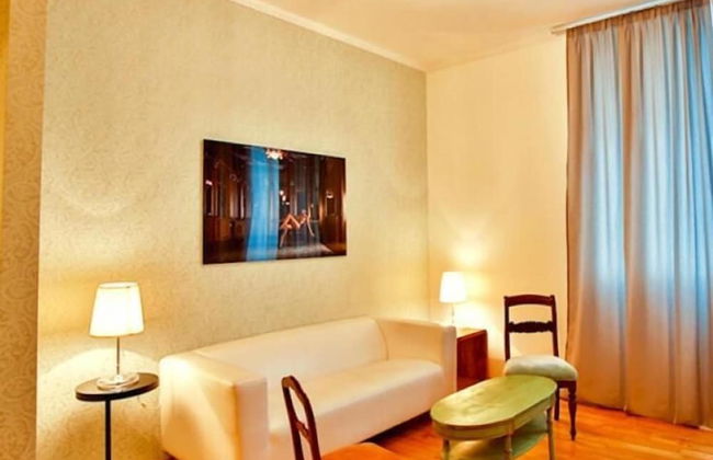 The Suite Hotel Garden - Photo 8