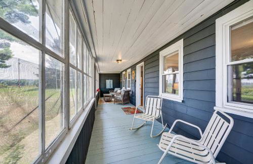 Less Than 1 Mi to Lake Mtn-View Cabin with Porch in Newport - Foto 21