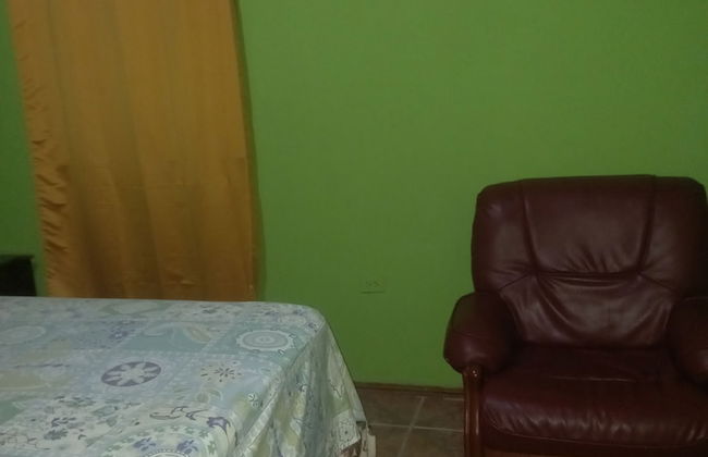 Deano's Cottages - Photo 16