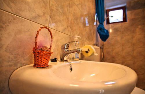 Tvrdic Honey - Photo 74