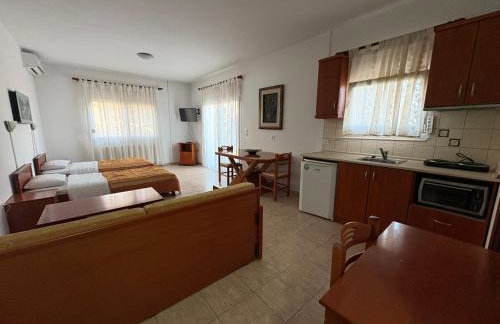 Delta Apartments - Photo 6