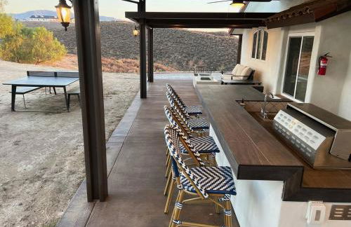 Winery Getaway with Spa and Amazing Hilltop View - Foto 44