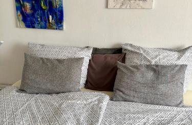 Lichtdurchflutete große Wohnung - Foto 13