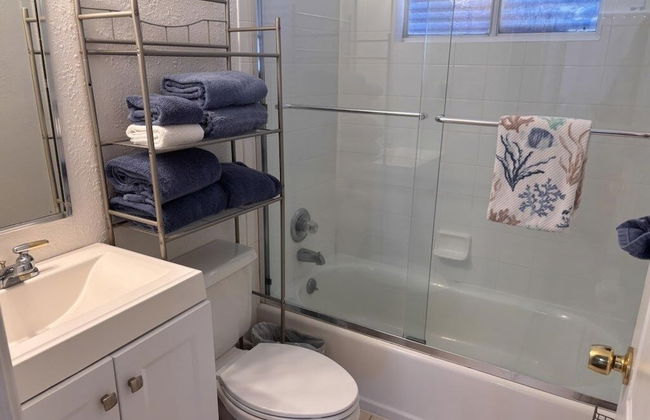 Ocean Front Beach Walking Distance To Flagler 4 Bedroom Home by RedAwning - Foto 17