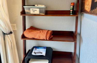 Gated Lakefront Retreat - Foto 28