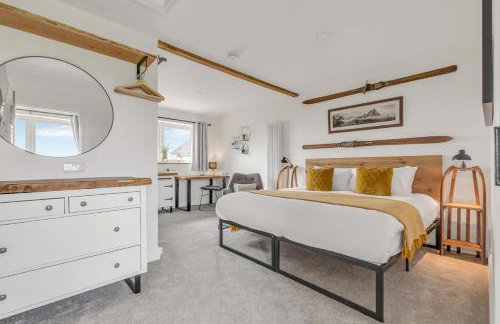 Grafton Fields near Silverstone - Photo 22