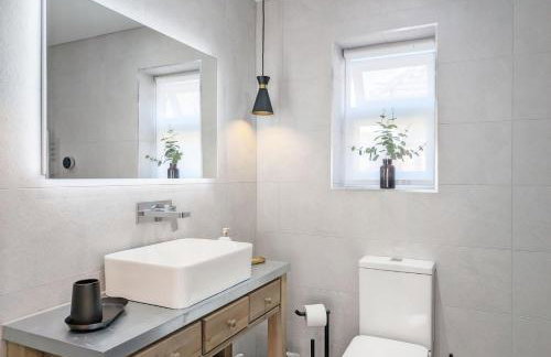 One Elms Way - Sleeps 8 - West Wittering - Foto 29