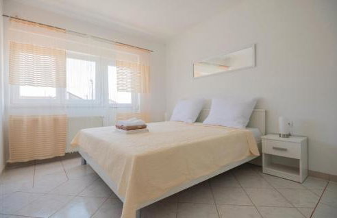 Beautiful Home In Donji Prolozac - Foto 30