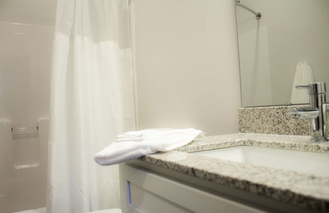 Stunning 4-BR Houses with On-Site Pool - Foto 28