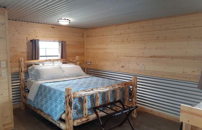 Glacier Acres Guest Ranch - Foto 3