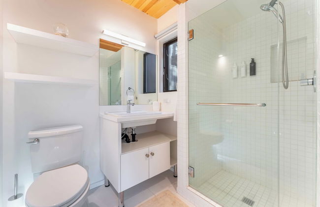 Trapper by Avantstay A+ Interior Design w/ Sauna - Photo 23