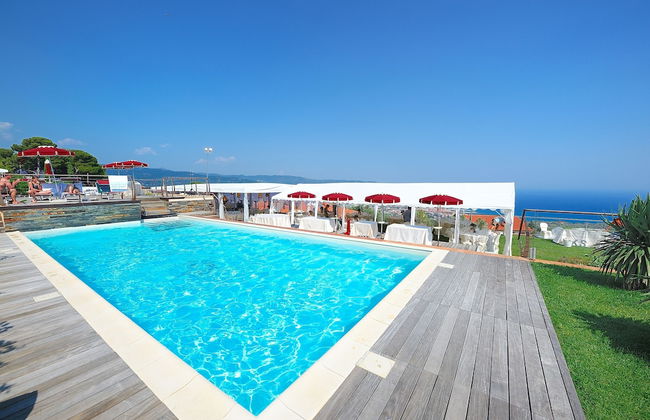 Poggio dei Gorleri Wine resort - Photo 1