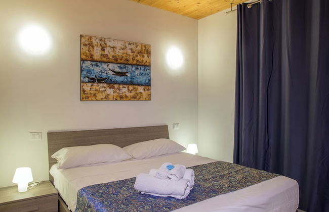 Blue Villa With Shared Pool and Private Garden Near Salò - Photo 7