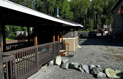 Newly Remodeled spacious units, minutes from mountains, inlet, downtown and airport - Photo 17