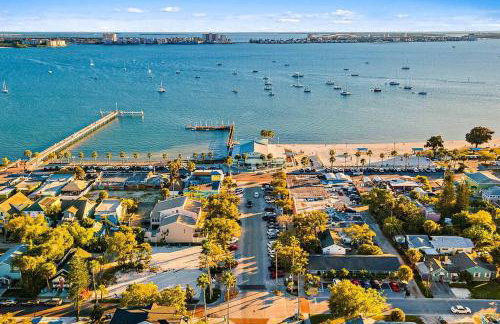 Quaint Gulfport Beach Bungalow - Foto 32