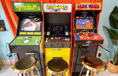 NEW-Heated Pool-Pickleball-Hot Tub-Movie Theater-Game Room-Playset-Basketball-10 Beds - Foto 5