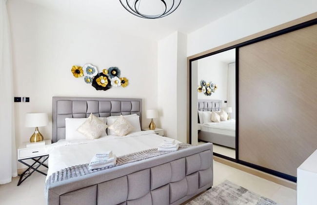 Luxury 3BR Designer Retreat with Parking - Foto 5