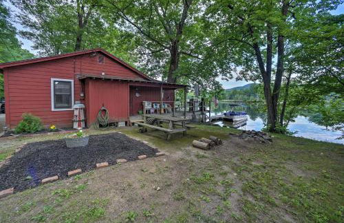 Riverfront Escape with Dock 19 Mi to Saratoga! - Foto 23