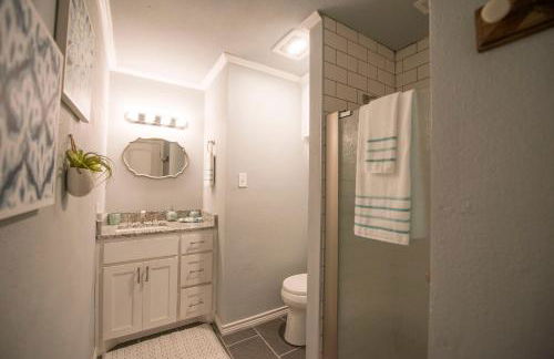 Walk to the Silos! 3 Bed 1960's Bungalow near Baylor - Foto 18