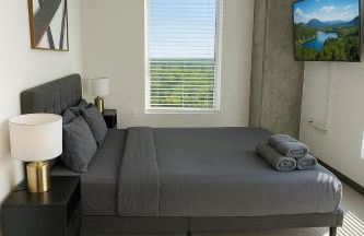 Birmingham Stay 2BR with Rooftop Amenities - Foto 16