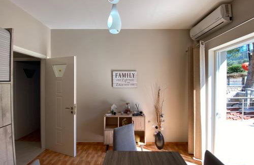 EVITA PHILOXENIA - Photo 6
