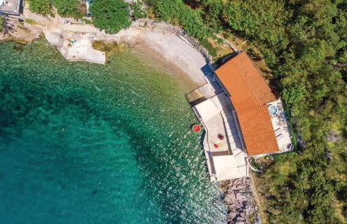 Lovely Home In Josinovac With Wifi - Photo 9