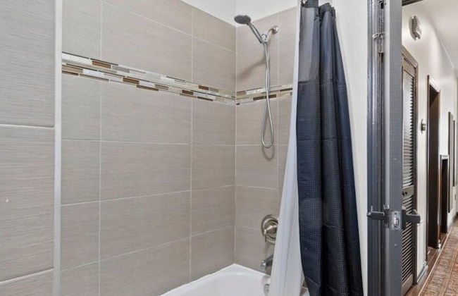 Charming DC Rowhouse Condo - Ideal Long-term Stay - Foto 13