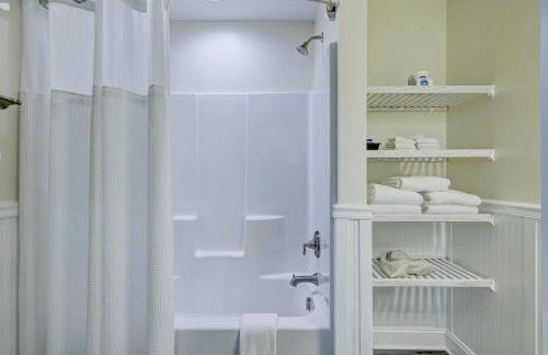 1007 Queen Suite, 1st Floor Oasis - Photo 8