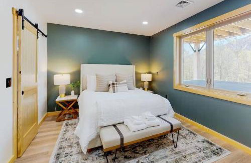 Sunset Over Stanton, New Home w/ Hot Tub/Fire Pit - Foto 19