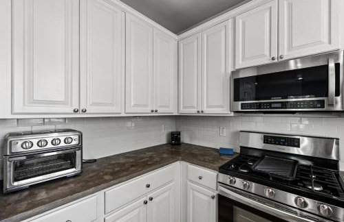 Summer Bliss Walk to Beach Master Suite Bunk Beds Sleeps 9 - Foto 12