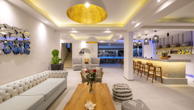 La Stella Suites - Foto 5, Sitzecke in der Lobby