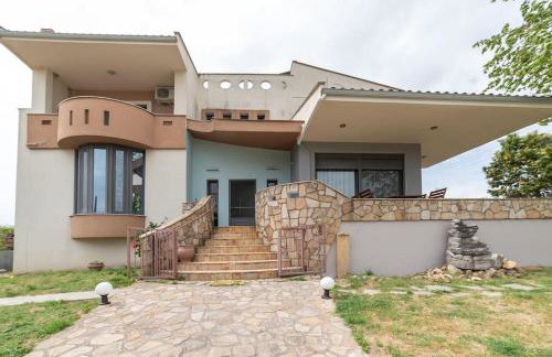 Vila Serres Gr - Photo 1