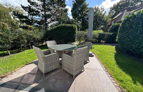 Sky & Sand Homes Storchennest I Cozy Wohnung fuer 4 Gäste mit Terrasse und Parkgarten im Reetdachanwesen in SPO - Photo 27