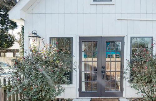 Hip, Cozy Cottage with a Fire Pit in Cleveland Park - Foto 23