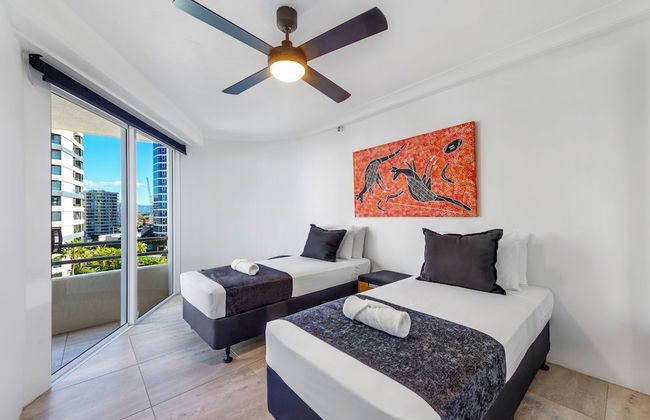 Zenith Ocean Front Apartments - Photo 12