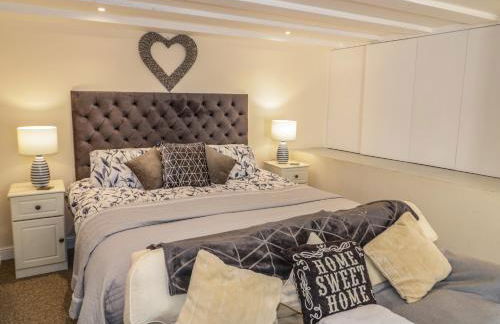 Plas Eithin - Photo 12