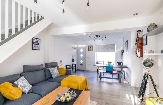 The Hollywood Beautiful 3 Bedroom House - Foto 21