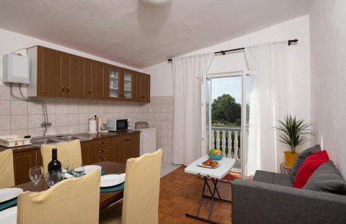 Marina's Apartments - Photo 7