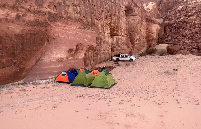 4x4 Tour + Camping in Wadi Rum Desert - Foto 6