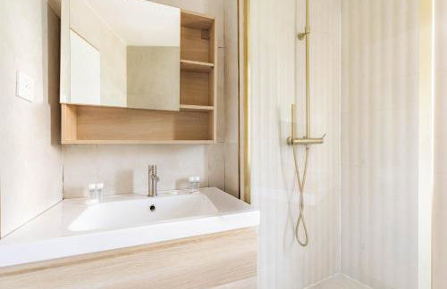 Bright apartment 2 bedrooms & air conditioning Paris 17 - Foto 8