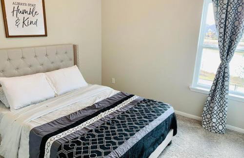 Charming Retreat Modern Luxury Family Sleeps 10 - Foto 41