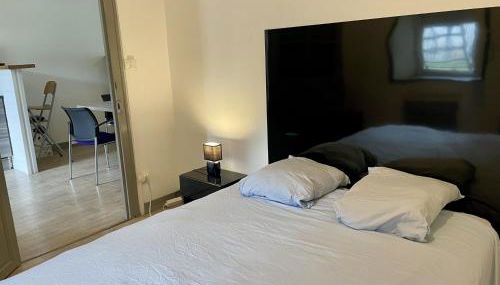 S17 Parking Wifi 2 chambres, 4 personnes Réduc à la semaine ou mois - Foto 3