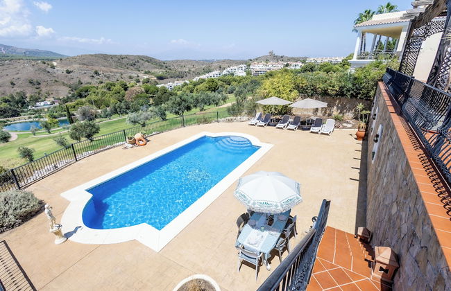 Stunning Golf Villa With Pool and Stunning Views - Foto 14