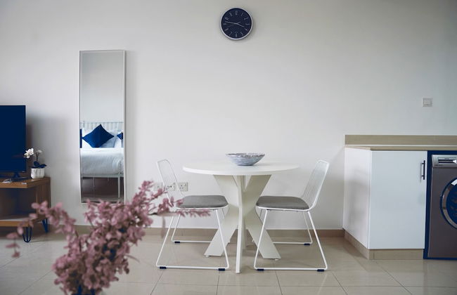 Stunning Sea View Apt. With Balcony - RAK - Photo 13